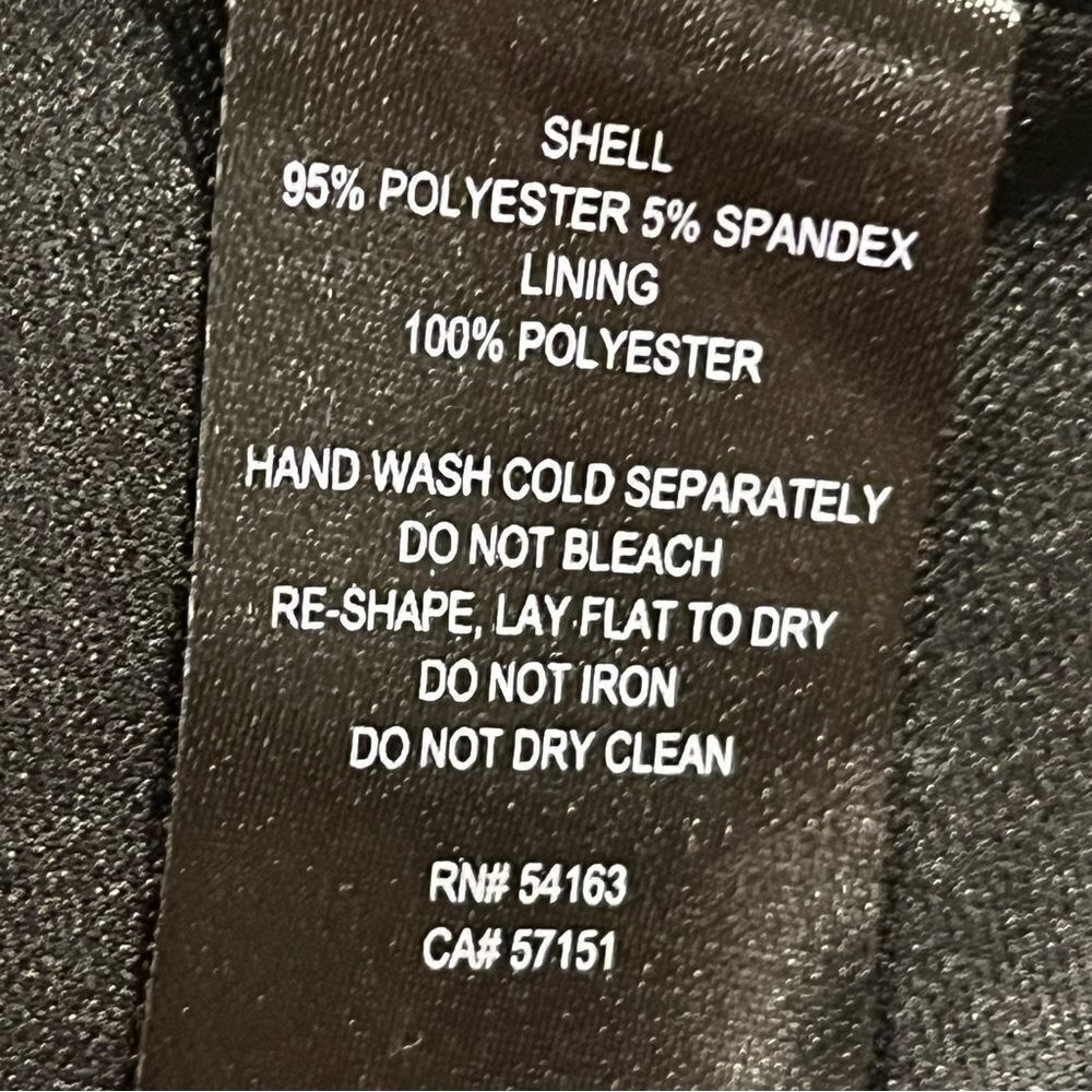 Long sleeve floral fitted knee length dress - Picture 12 of 14